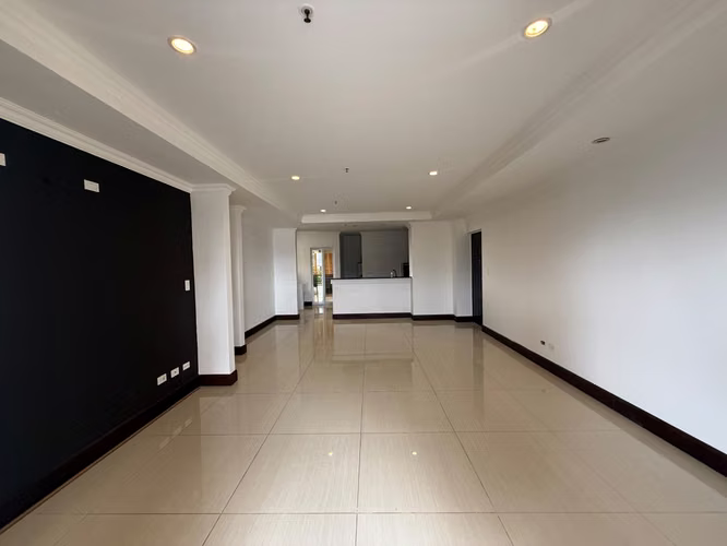 Alquiler apartamento en Torres del Lago, Sabana Sur | 2 habitaciones | 138 m² | $1.700