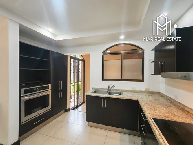 Alquiler Casa 3 Cuartos En ST Domingo Heredia - Imagen 6