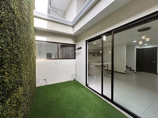 Moravia Urbano | Inversión con inquilino AAA | Rentando 650 mil - Imagen 2