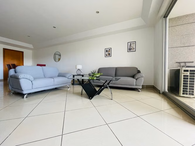 AL LADO DE AVENIDA ESCAZU! APARTAMENTO AMUEBLADO 2 HAB/2BAÑOS/2PARQUEOS - Imagen 5