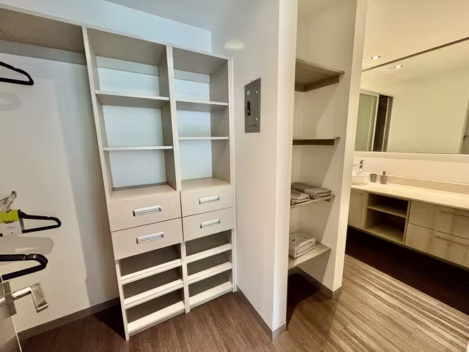 SANTA ANA CENTRO! MODERNO APARTAMENTO AMOBLADO DE 1HAB/1BAÑO/1PARQUEO - Imagen 10