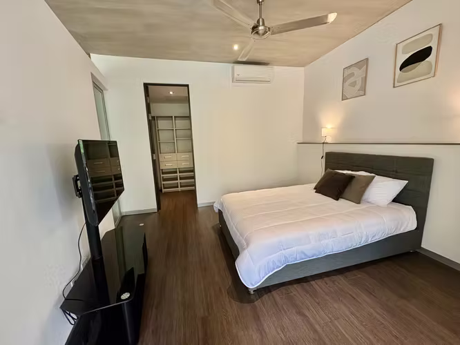 SANTA ANA CENTRO! MODERNO APARTAMENTO AMOBLADO DE 1HAB/1BAÑO/1PARQUEO - Imagen 9