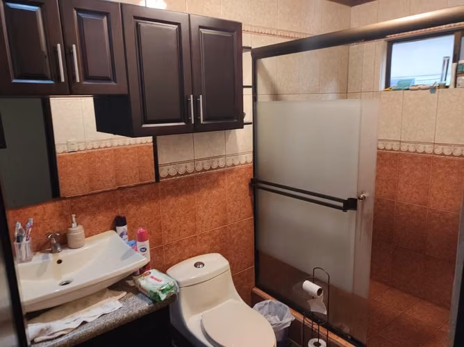 Hermosa Casa Grecia-Peralta - Imagen 6
