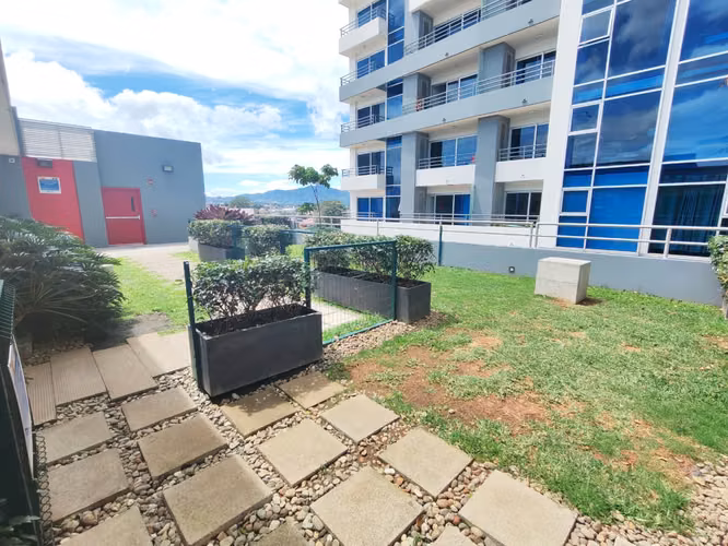 Se vende apartamento en Los Yoses. PARA INVERSIÓN. - Imagen 18