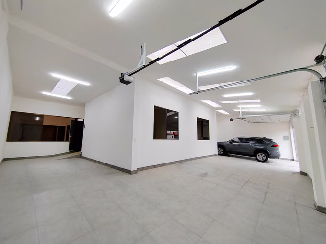 ALQUILER CASA INDEPENDIENTE DE UNA PLANTA EN ROHRMOSER NUNCIATURA - 490M2 - Imagen 17