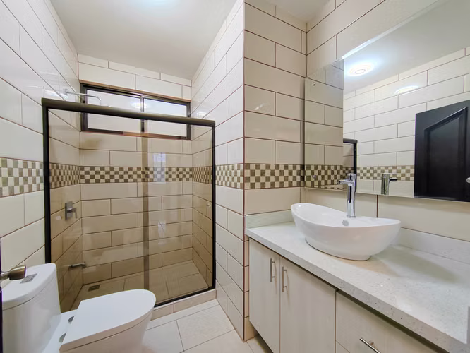 ALQUILER CASA INDEPENDIENTE DE UNA PLANTA EN ROHRMOSER NUNCIATURA - 490M2 - Imagen 14