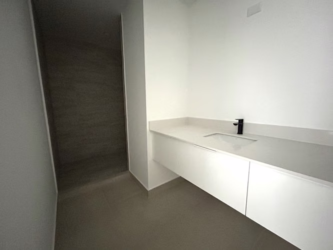 Elegante Apartamento de 3 Habitaciones 3 Baños  en Venta en Rohrmoser ID25943 - Imagen 5