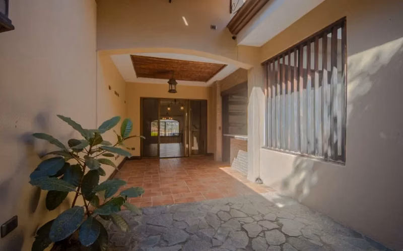 Exclusivo Condominio de 3 Habitaciones con Piscina Privada en Escazú - Imagen 3
