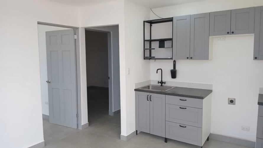 Alquiler apartamento frente Lincoln Plaza