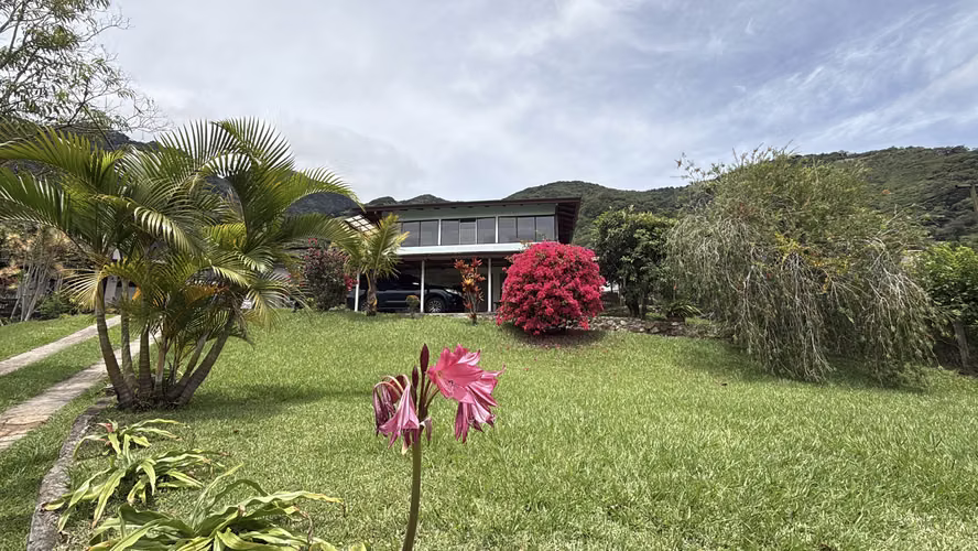Dos casas y 4.304 m² en San Antonio de Escazú - Imagen 4