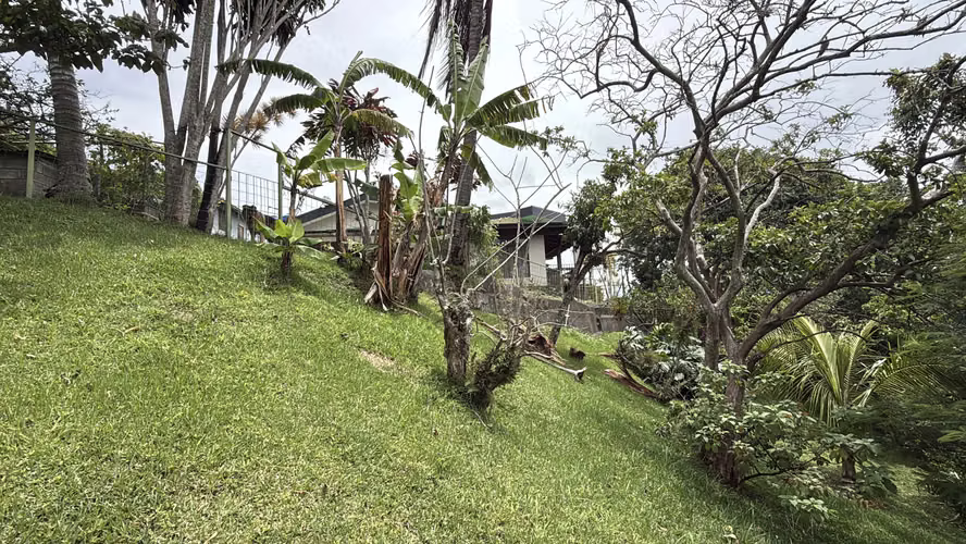 Dos casas y 4.304 m² en San Antonio de Escazú - Imagen 18