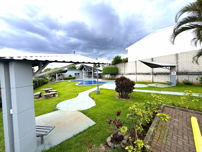 CASA EN VENTA EN CONDOMINIO EN SAN PABLO DE HEREDIA - Imagen 3