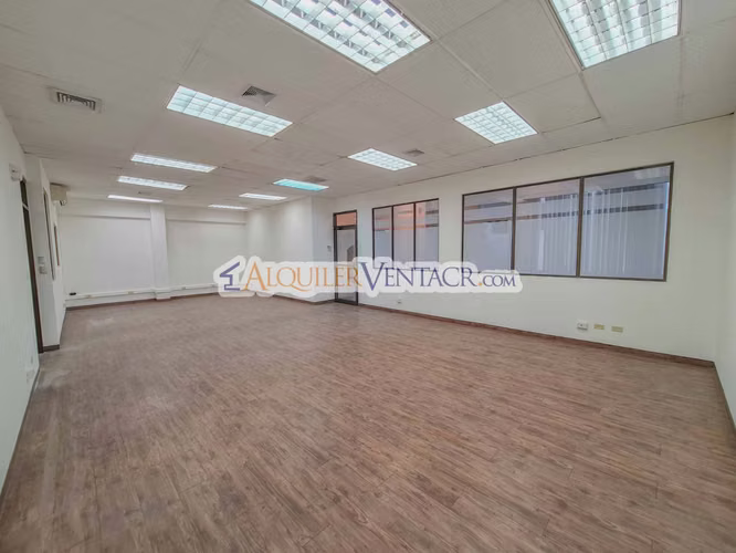 Oficina de 250 m2 en Sabana Oeste x La Pops y Ucimed