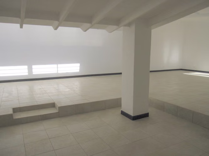 Casa de una planta / uso de suelo comercial / para oficina o comercio en Rohrmoser Pavas - Imagen 4
