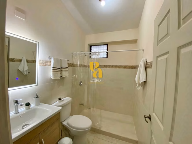 Alquiler de amplia casa tipo Quinta de 2,500m2 en Turrúcares - Imagen 11