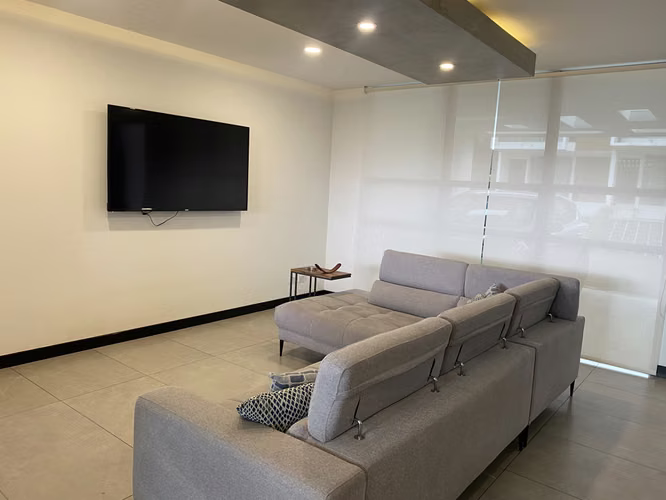 Alquiler amueblado San Antonio Escazu Condominio moderno - Imagen 9
