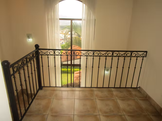 Casa SemiAmueblada y Línea  Blanca en Condominio, San Francisco, Heredia - Imagen 12