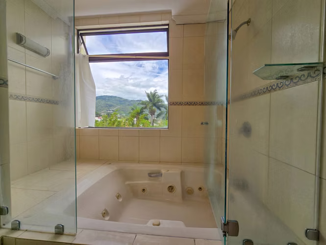 Apartamento de 219 m2 de 3 habit. + oficina y vista en San Rafael Escazú - Imagen 11