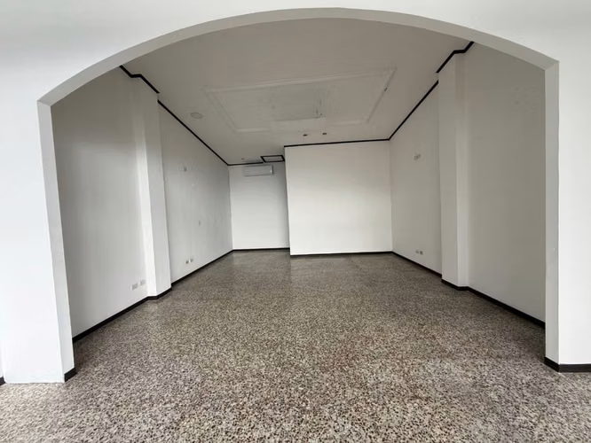 Oficina o local 50m2 en Escazu san Rafael - Imagen 7