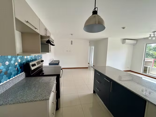 APARTAMENTO EN LAGUNILLA