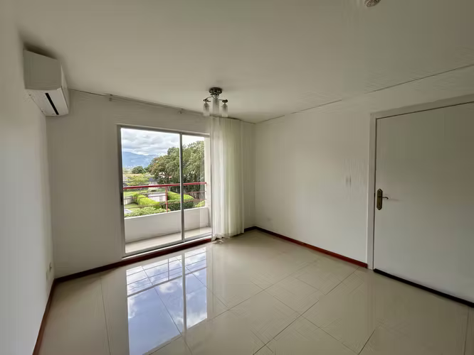 APARTAMENTO EN LAGUNILLA