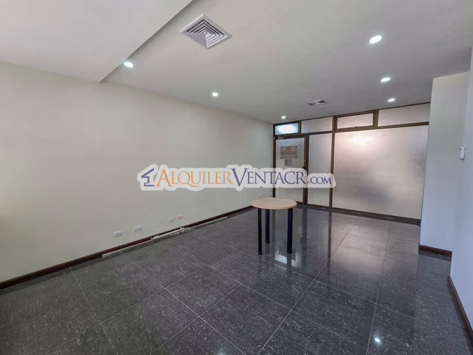 OFICINA DE 162 M2 EN TORRE OFICENTRO LA SABANA - Imagen 2