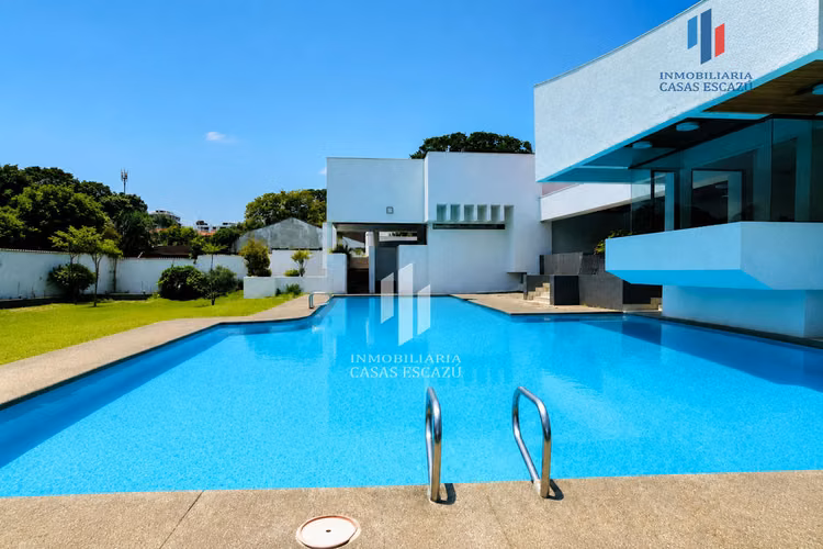 Alquiler de hermosa Casa en Escazú, para Restaurant, Oficinas, Hospedaje, etc - Imagen 2