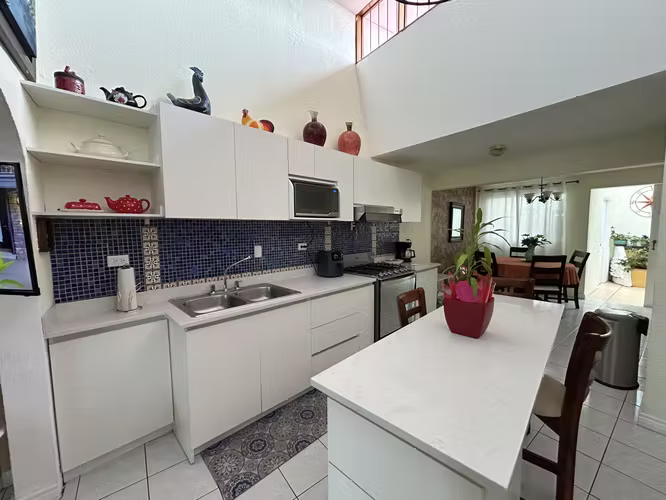 CASA DE UNA PLANTA EN LAGUNILLA - Imagen 2
