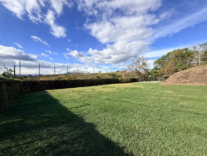 Lote de 1.641 m² con cancha en Quintas El Dorado, La Guácima - Imagen 15