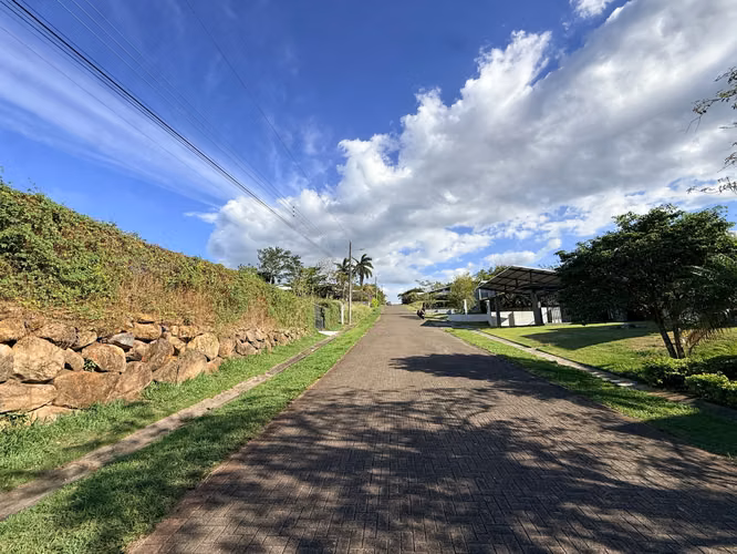 Lote de 1.641 m² con cancha en Quintas El Dorado, La Guácima - Imagen 19