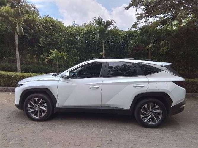 HYUNDAI TUCSON 2023 AUTOMÁTICA GASOLINA BLANCO - Imagen 2
