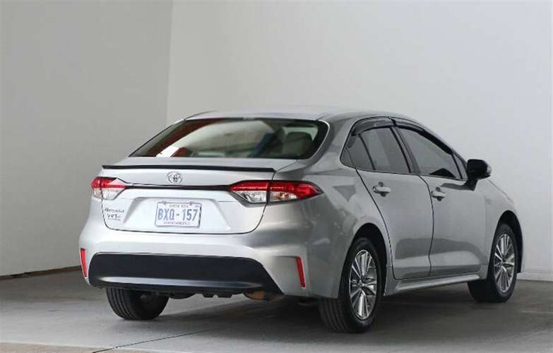 TOYOTA COROLLA 2023 AUTOMÁTICA GASOLINA GRIS - Imagen 2