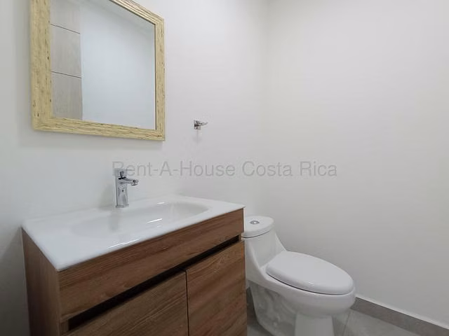 Alquiler de Casa en Santo Domingo-San Vicente, Heredia. - Imagen 5