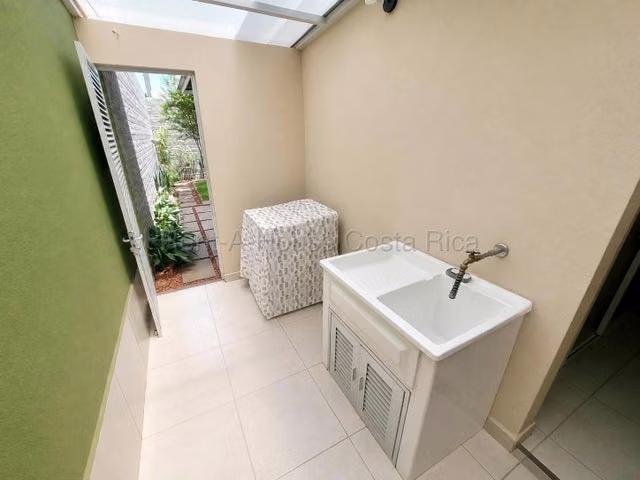 Alquiler de Casa AMUEBLADA en Belén-La Ribera, Heredia. - Imagen 7
