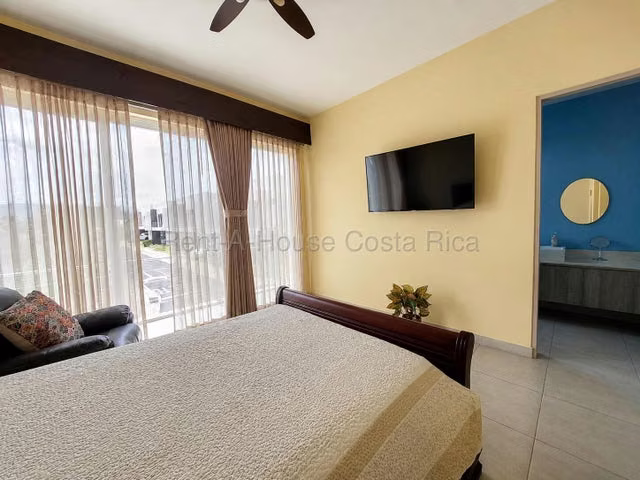 Alquiler de Casa AMUEBLADA en Belén-La Ribera, Heredia. - Imagen 13