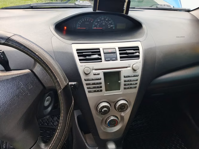 TOYOTA YARIS 2009 - Imagen 8