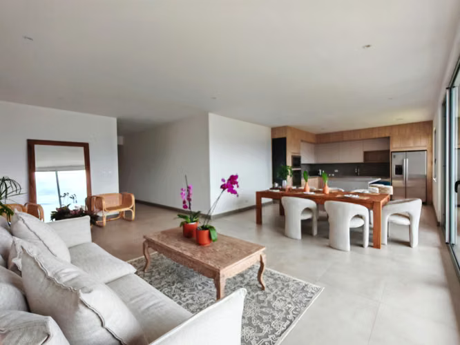 Apartamento de Lujo – Nuevo- 3 habitaciones- Vista - Imagen 2