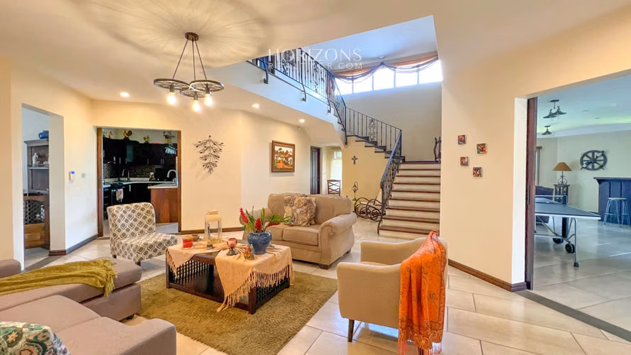 Residencia de Lujo en Venta Condominio Tierras del Este Curridabat NOJ981 - Imagen 4