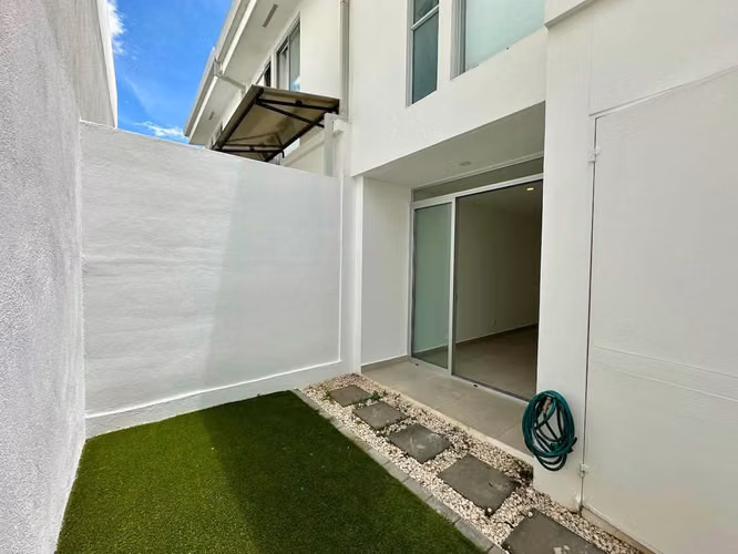 Venta de Casa en Condominio Vistas Santa Ana - Imagen 4