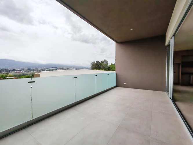 Guachipelín- Nuevo- Exclusividad- 3 habitaciones- Vista - Imagen 2