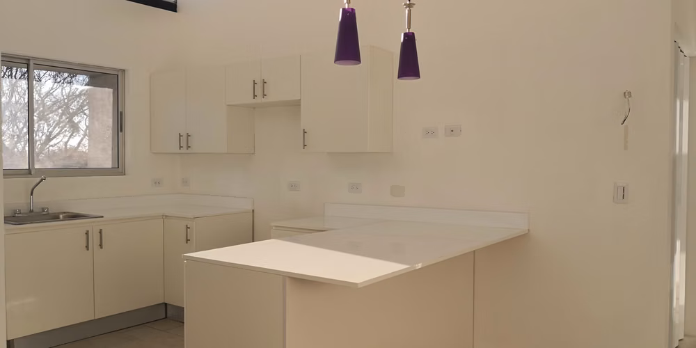 APARTMENT FOR RENT IN SANTA ANA) 124; 2 HAB • 2 BATHROOMS + INTERNET AND CABLE INCLUDED