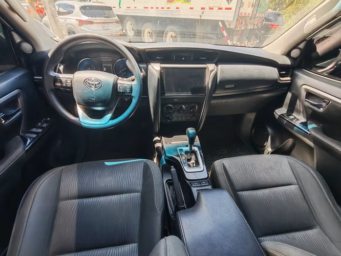Toyota Fortuner 4x4 año 2024 - Imagen 6