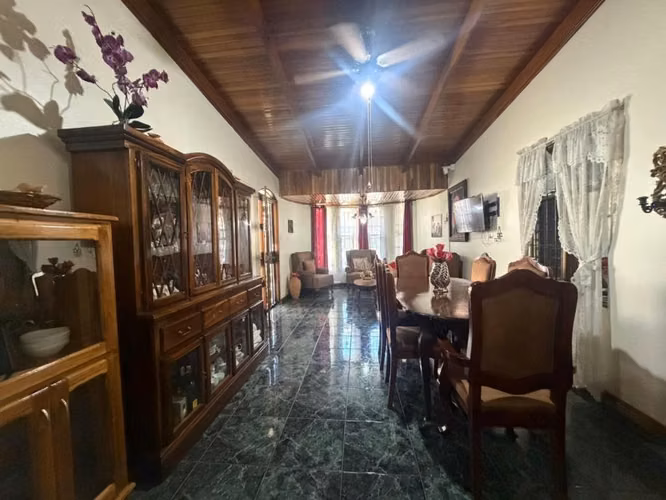 A la venta preciosa casa en La Trinidad de Alajuela - Imagen 2