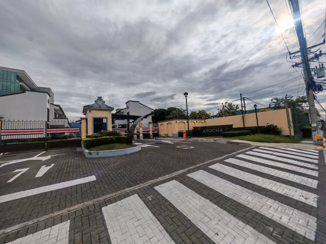 VENTA CASA LAGUNILLA HEREDIA