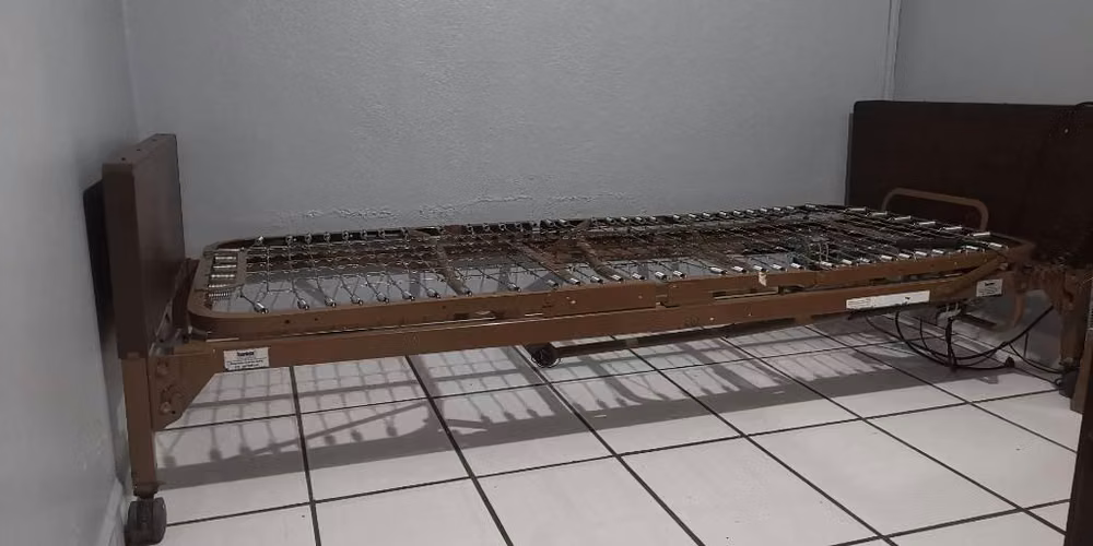  CAMA ORTOPÉDICA / HOSPITALARIA ELÉCTRICA EN VENTA
