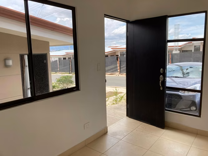 Casa en alquiler Alajuelita por pequeño mundo  385.000  - Imagen 12