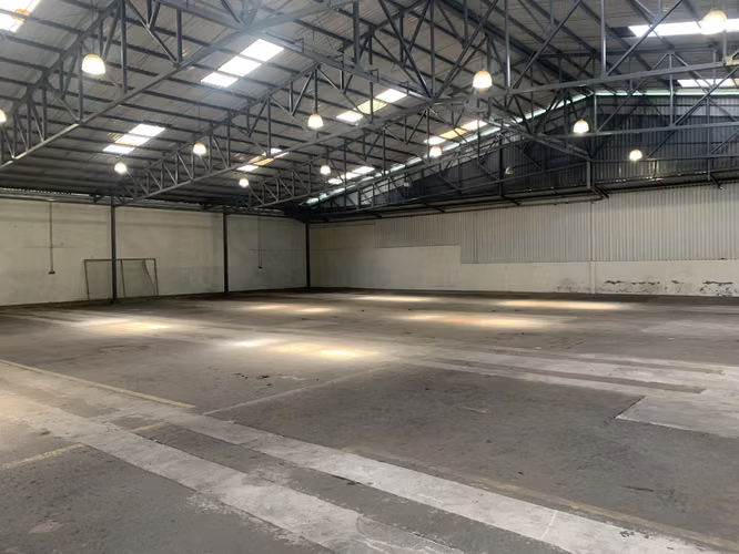 Alquiler / Renta Bodega en Condominio Tibás 2,060m2