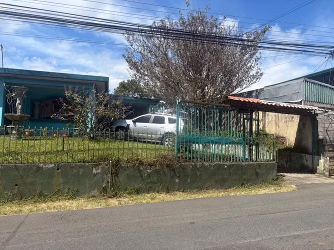 Se vende casa en San Rafael - Barrio Santiago - Imagen 4