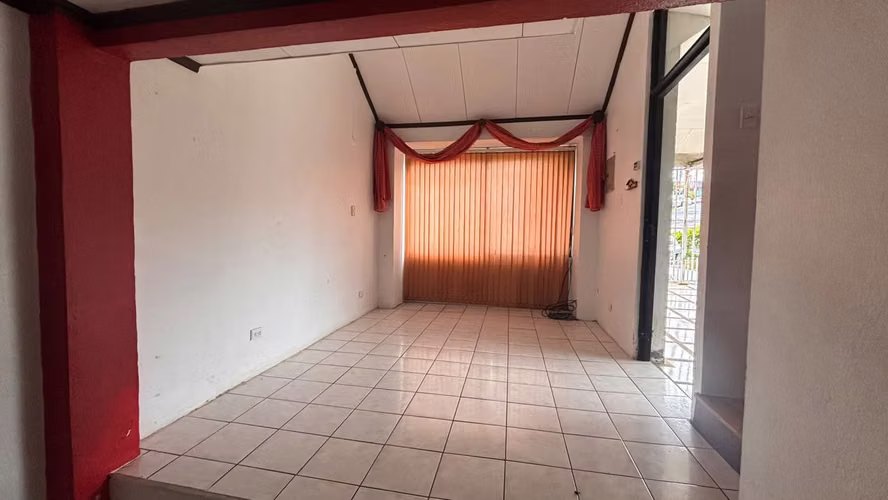 Se alquila Casa Sabanilla de Montes de Oca | 3 habitaciones | Seguridad incluida | 395.000 - Imagen 2