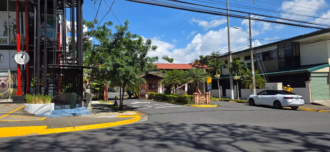 Lote Residencial con Potencial para Apartamentos – Casablanca, Ulloa - Imagen 11